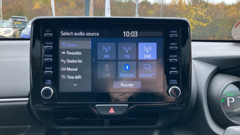 Toyota Yaris 1.5 Hybrid Design 5dr CVT Hybrid Hatchback